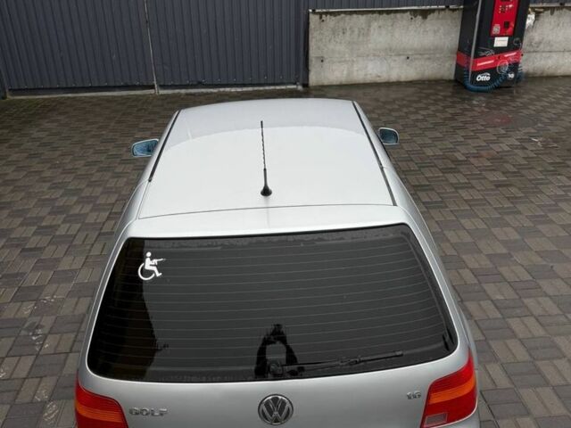 Серый Фольксваген Гольф, объемом двигателя 1.6 л и пробегом 232 тыс. км за 3900 $, фото 1 на Automoto.ua