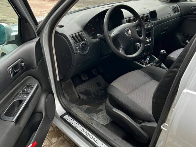 Серый Фольксваген Гольф, объемом двигателя 1.4 л и пробегом 239 тыс. км за 3800 $, фото 3 на Automoto.ua