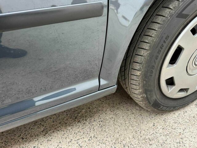 Серый Фольксваген Гольф, объемом двигателя 1.4 л и пробегом 246 тыс. км за 4600 $, фото 4 на Automoto.ua