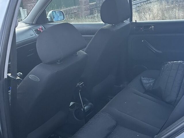 Серый Фольксваген Гольф, объемом двигателя 1.9 л и пробегом 350 тыс. км за 2100 $, фото 7 на Automoto.ua