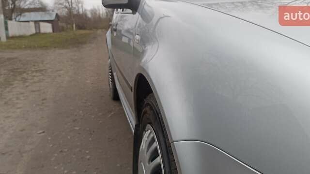 Серый Фольксваген Гольф, объемом двигателя 1.6 л и пробегом 324 тыс. км за 4150 $, фото 14 на Automoto.ua