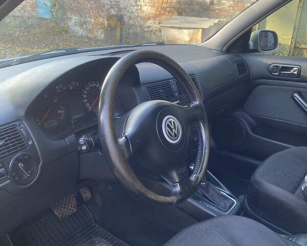 Серый Фольксваген Гольф, объемом двигателя 1.9 л и пробегом 320 тыс. км за 3750 $, фото 16 на Automoto.ua