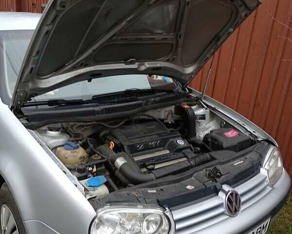 Серый Фольксваген Гольф, объемом двигателя 1.39 л и пробегом 299 тыс. км за 4500 $, фото 24 на Automoto.ua