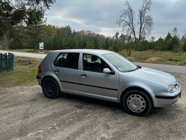 Серый Фольксваген Гольф, объемом двигателя 1.9 л и пробегом 233 тыс. км за 2100 $, фото 2 на Automoto.ua