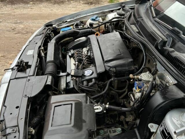 Серый Фольксваген Гольф, объемом двигателя 1.4 л и пробегом 239 тыс. км за 3800 $, фото 21 на Automoto.ua