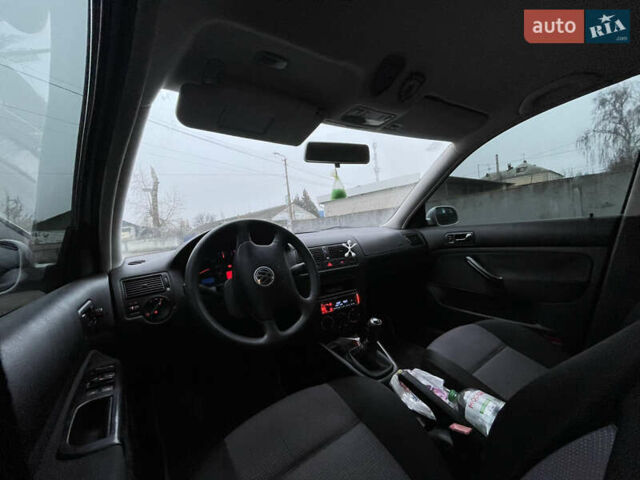 Серый Фольксваген Гольф, объемом двигателя 1.6 л и пробегом 236 тыс. км за 4599 $, фото 13 на Automoto.ua