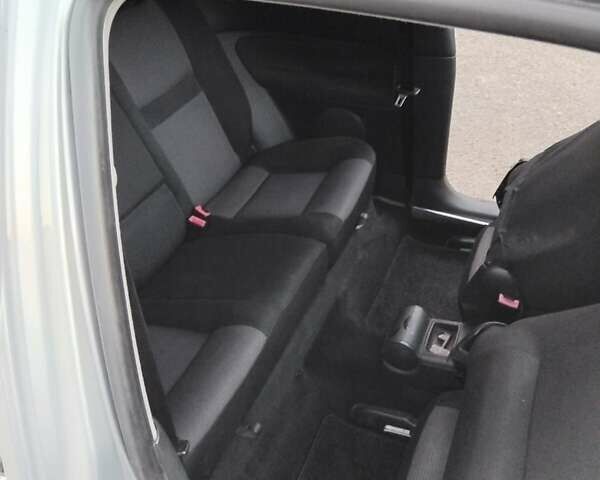 Серый Фольксваген Гольф, объемом двигателя 1.39 л и пробегом 202 тыс. км за 3999 $, фото 10 на Automoto.ua