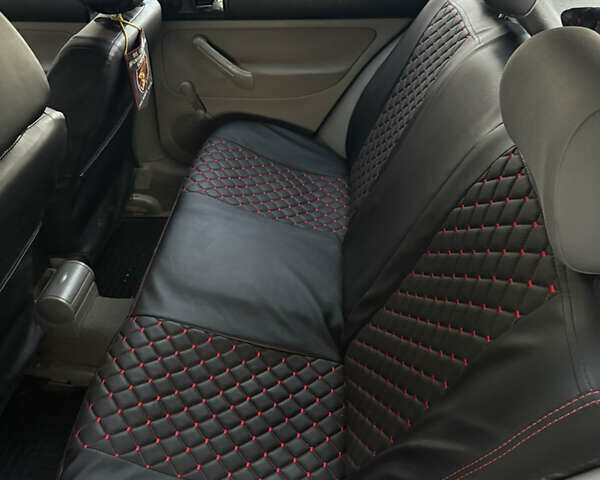 Серый Фольксваген Гольф, объемом двигателя 1.6 л и пробегом 231 тыс. км за 4199 $, фото 25 на Automoto.ua