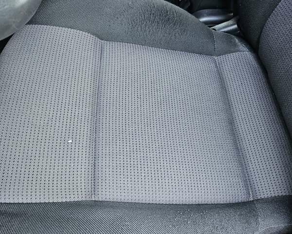 Сірий Фольксваген Гольф, об'ємом двигуна 1.39 л та пробігом 251 тис. км за 3500 $, фото 26 на Automoto.ua