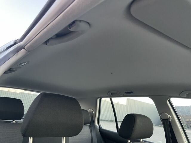 Сірий Фольксваген Гольф, об'ємом двигуна 1.6 л та пробігом 154 тис. км за 4900 $, фото 22 на Automoto.ua