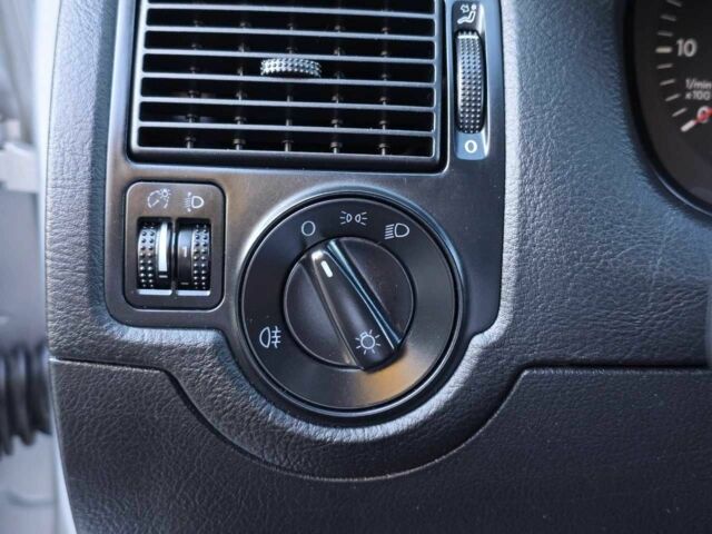 Фольксваген Гольф 2001 в Хмельницком на Automoto.ua Серый Фольксваген Гольф, объемом двигателя 1.4 л и пробегом 153 тыс. км за 3999 $, фото 14 на Automoto.ua