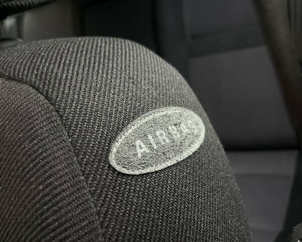 Сірий Фольксваген Гольф, об'ємом двигуна 1.6 л та пробігом 200 тис. км за 4399 $, фото 55 на Automoto.ua