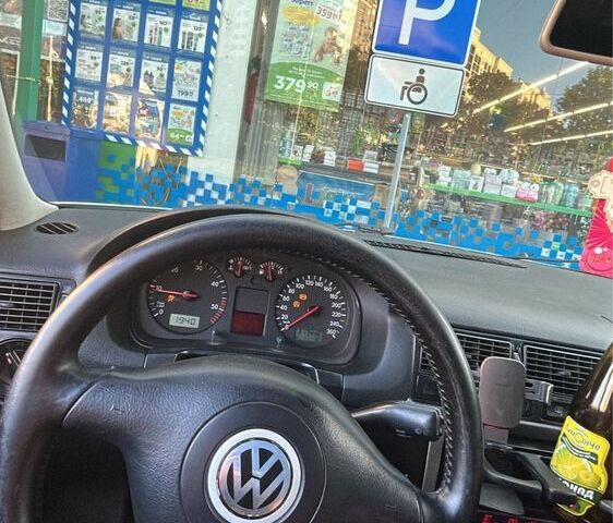 Серый Фольксваген Гольф, объемом двигателя 1.9 л и пробегом 317 тыс. км за 4100 $, фото 6 на Automoto.ua