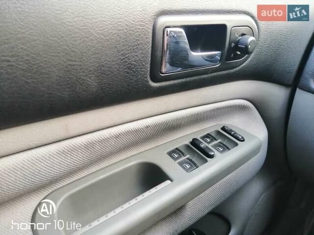 Сірий Фольксваген Гольф, об'ємом двигуна 1.39 л та пробігом 155 тис. км за 3999 $, фото 27 на Automoto.ua