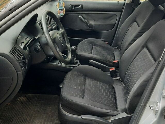 Сірий Фольксваген Гольф, об'ємом двигуна 1.9 л та пробігом 307 тис. км за 2000 $, фото 3 на Automoto.ua