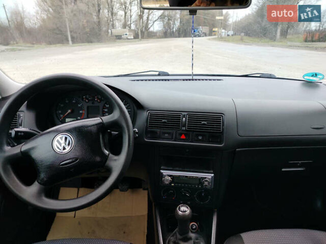Серый Фольксваген Гольф, объемом двигателя 1.39 л и пробегом 225 тыс. км за 3599 $, фото 21 на Automoto.ua