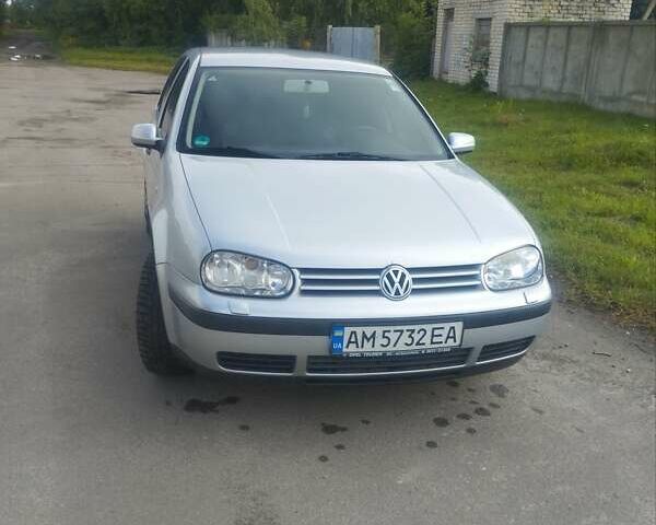 Серый Фольксваген Гольф, объемом двигателя 1.39 л и пробегом 270 тыс. км за 3700 $, фото 11 на Automoto.ua