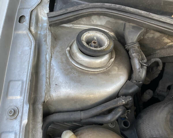 Серый Фольксваген Гольф, объемом двигателя 1.9 л и пробегом 320 тыс. км за 3750 $, фото 27 на Automoto.ua