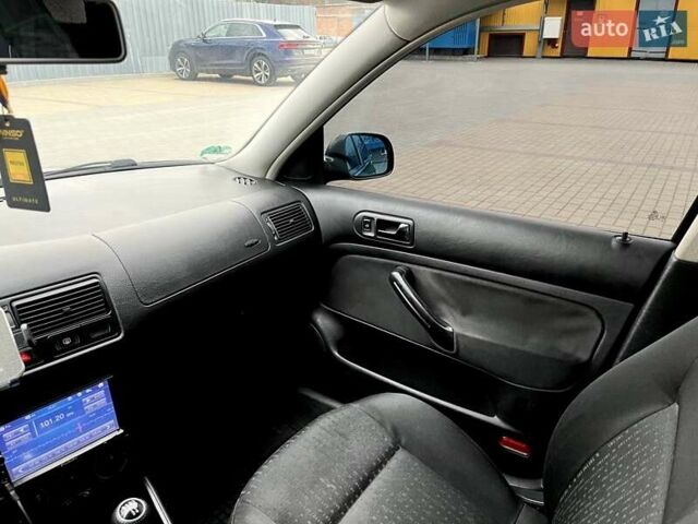 Фольксваген Гольф 2001 в Хмельницком на Automoto.ua Серый Фольксваген Гольф, объемом двигателя 1.6 л и пробегом 249 тыс. км за 4500 $, фото 18 на Automoto.ua