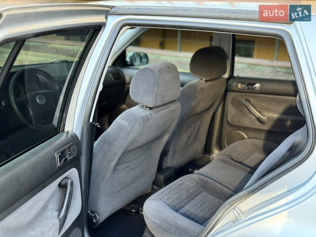 Сірий Фольксваген Гольф, об'ємом двигуна 1.6 л та пробігом 168 тис. км за 5500 $, фото 28 на Automoto.ua