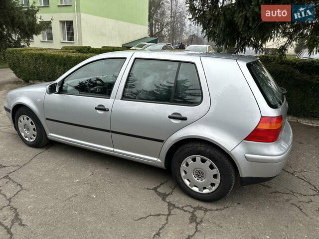 Серый Фольксваген Гольф, объемом двигателя 1.6 л и пробегом 148 тыс. км за 4950 $, фото 8 на Automoto.ua