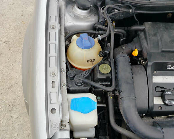 Серый Фольксваген Гольф, объемом двигателя 1.39 л и пробегом 225 тыс. км за 3599 $, фото 25 на Automoto.ua