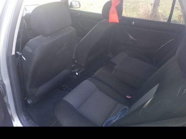 Серый Фольксваген Гольф, объемом двигателя 1.6 л и пробегом 250 тыс. км за 4100 $, фото 2 на Automoto.ua