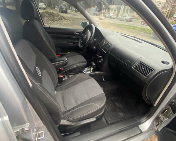 Серый Фольксваген Гольф, объемом двигателя 1.6 л и пробегом 285 тыс. км за 4999 $, фото 11 на Automoto.ua