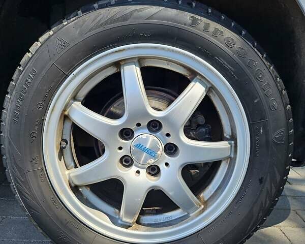 Сірий Фольксваген Гольф, об'ємом двигуна 1.39 л та пробігом 251 тис. км за 3500 $, фото 4 на Automoto.ua