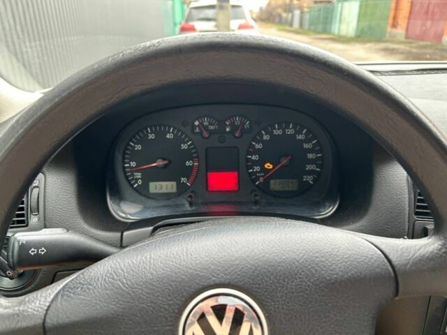 Серый Фольксваген Гольф, объемом двигателя 1.4 л и пробегом 239 тыс. км за 3800 $, фото 1 на Automoto.ua