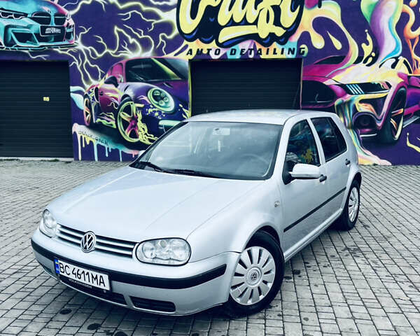 Серый Фольксваген Гольф, объемом двигателя 1.6 л и пробегом 316 тыс. км за 3350 $, фото 1 на Automoto.ua