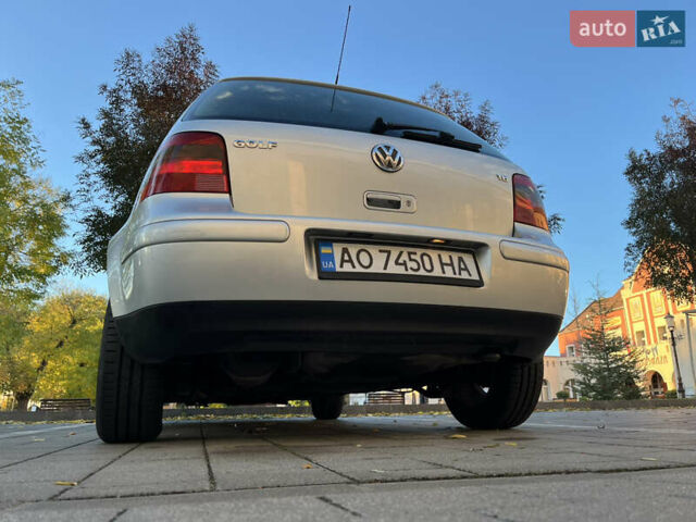 Серый Фольксваген Гольф, объемом двигателя 1.6 л и пробегом 260 тыс. км за 4400 $, фото 15 на Automoto.ua