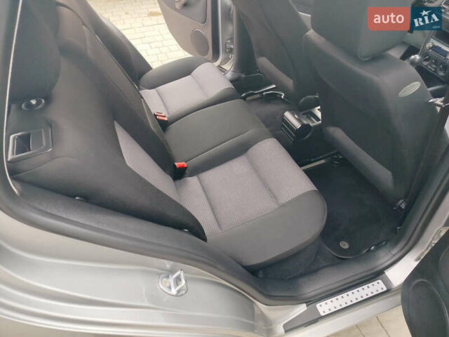 Серый Фольксваген Гольф, объемом двигателя 1.39 л и пробегом 225 тыс. км за 3999 $, фото 19 на Automoto.ua