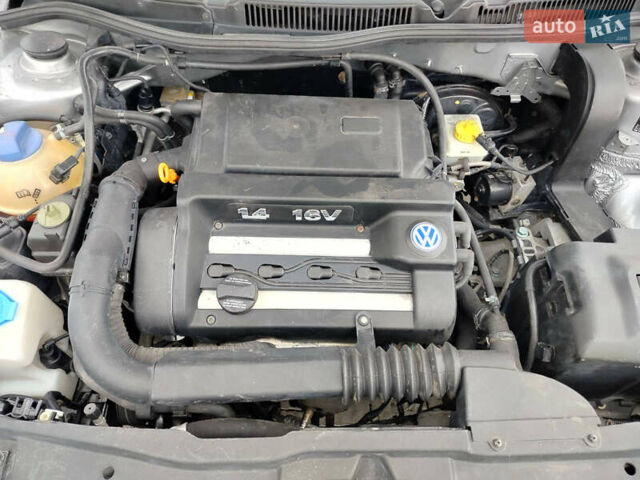 Серый Фольксваген Гольф, объемом двигателя 1.39 л и пробегом 225 тыс. км за 3999 $, фото 32 на Automoto.ua