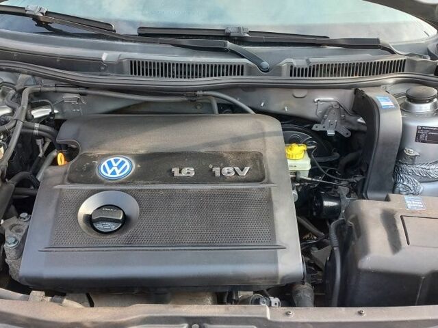 Серый Фольксваген Гольф, объемом двигателя 1.6 л и пробегом 278 тыс. км за 4750 $, фото 2 на Automoto.ua