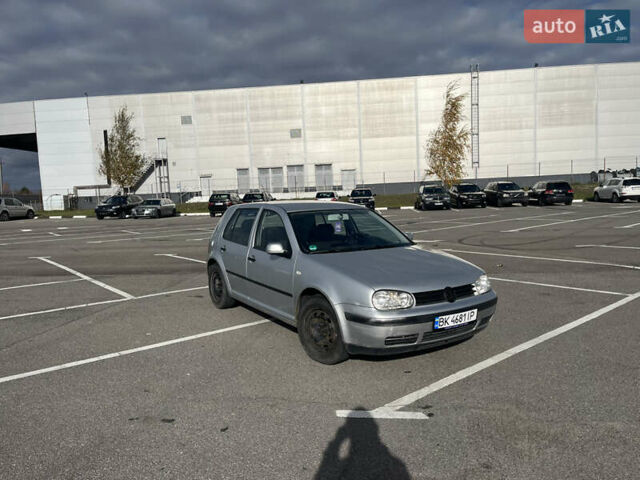Сірий Фольксваген Гольф, об'ємом двигуна 1.39 л та пробігом 250 тис. км за 3950 $, фото 3 на Automoto.ua