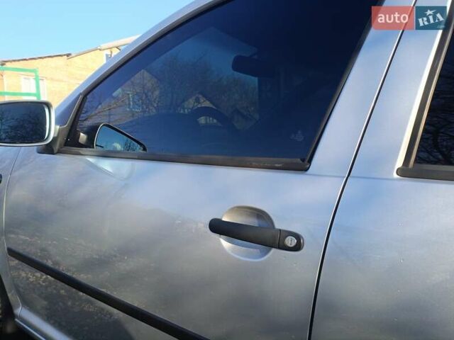 Серый Фольксваген Гольф, объемом двигателя 1.6 л и пробегом 177 тыс. км за 5000 $, фото 6 на Automoto.ua