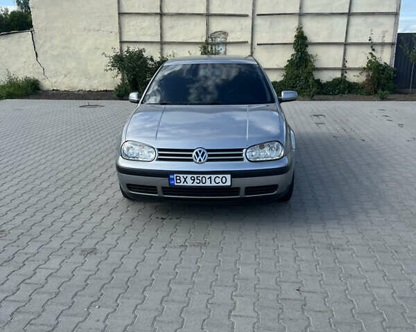 Серый Фольксваген Гольф, объемом двигателя 1.6 л и пробегом 197 тыс. км за 4700 $, фото 3 на Automoto.ua
