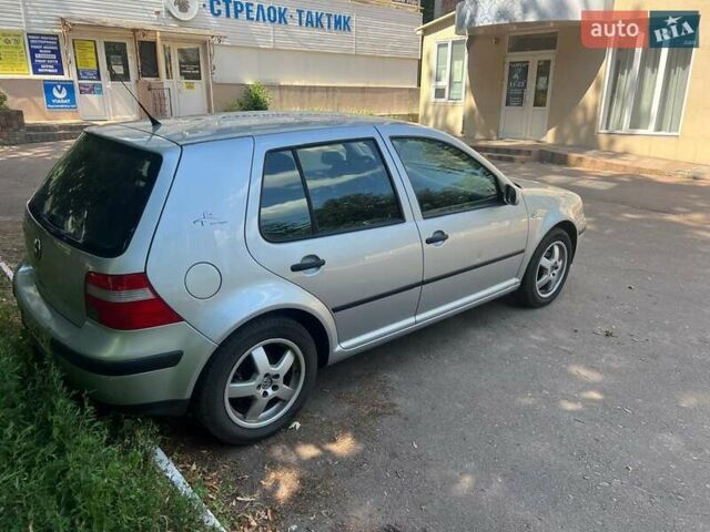 Сірий Фольксваген Гольф, об'ємом двигуна 1.39 л та пробігом 336 тис. км за 3750 $, фото 2 на Automoto.ua