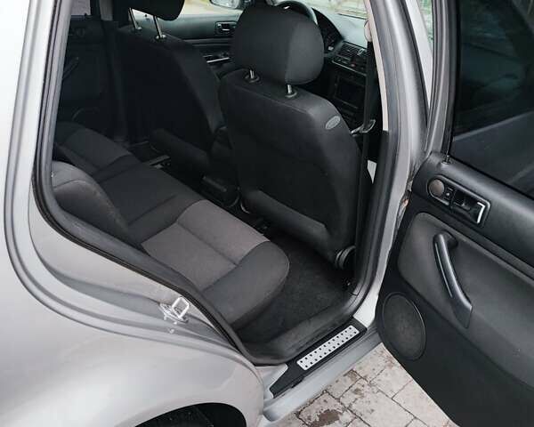 Серый Фольксваген Гольф, объемом двигателя 1.6 л и пробегом 266 тыс. км за 4700 $, фото 3 на Automoto.ua