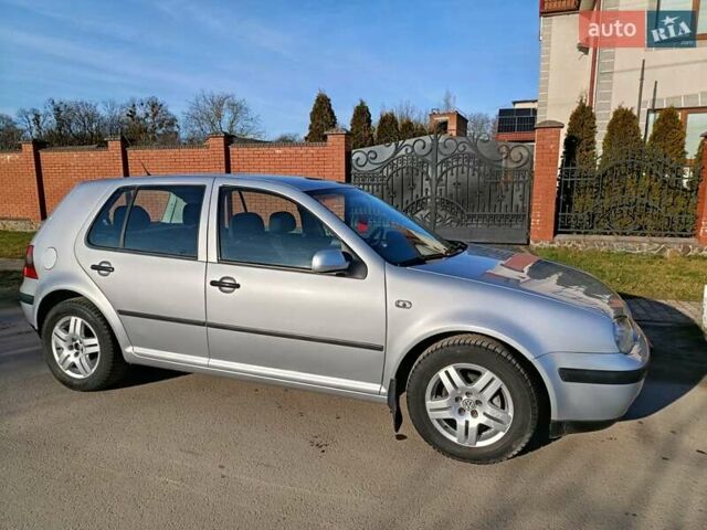 Серый Фольксваген Гольф, объемом двигателя 1.39 л и пробегом 238 тыс. км за 4150 $, фото 5 на Automoto.ua