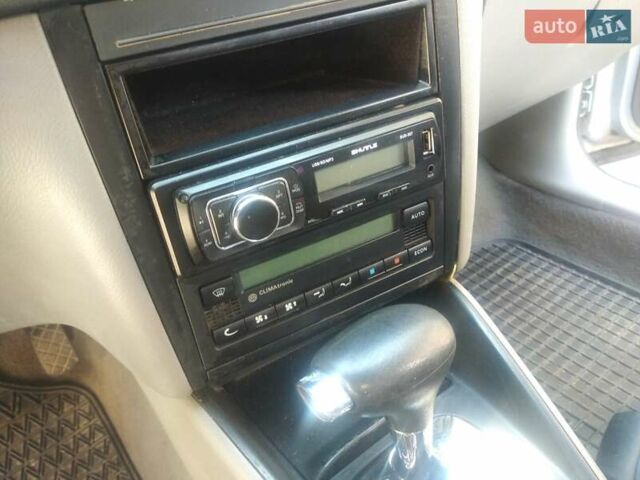 Сірий Фольксваген Гольф, об'ємом двигуна 1.6 л та пробігом 235 тис. км за 4555 $, фото 6 на Automoto.ua