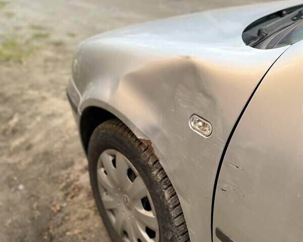 Серый Фольксваген Гольф, объемом двигателя 1.39 л и пробегом 234 тыс. км за 4000 $, фото 5 на Automoto.ua