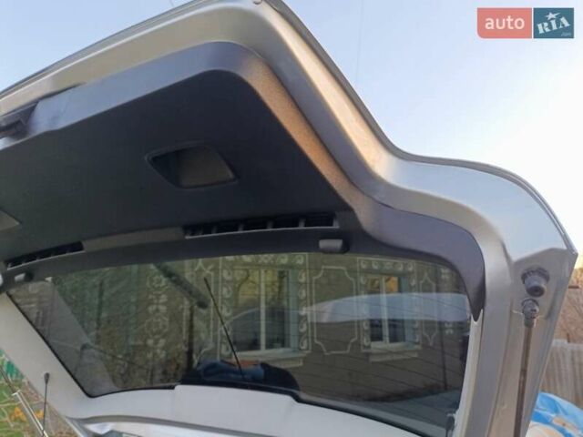 Серый Фольксваген Гольф, объемом двигателя 1.6 л и пробегом 177 тыс. км за 5000 $, фото 35 на Automoto.ua