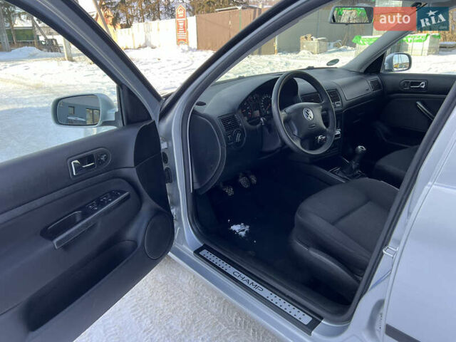 Сірий Фольксваген Гольф, об'ємом двигуна 1.6 л та пробігом 212 тис. км за 4800 $, фото 16 на Automoto.ua