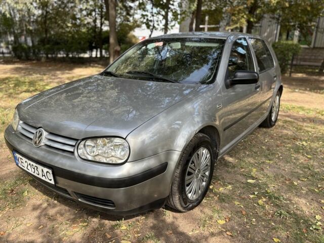 Серый Фольксваген Гольф, объемом двигателя 1.4 л и пробегом 215 тыс. км за 3750 $, фото 6 на Automoto.ua