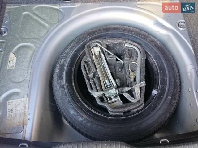 Серый Фольксваген Гольф, объемом двигателя 1.6 л и пробегом 177 тыс. км за 5000 $, фото 66 на Automoto.ua