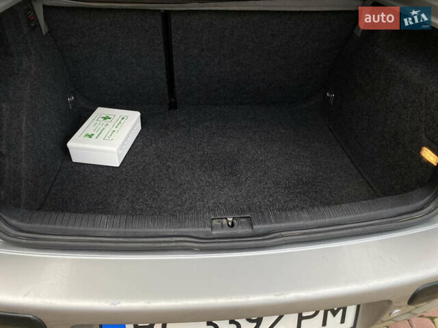 Серый Фольксваген Гольф, объемом двигателя 1.39 л и пробегом 201 тыс. км за 3699 $, фото 14 на Automoto.ua