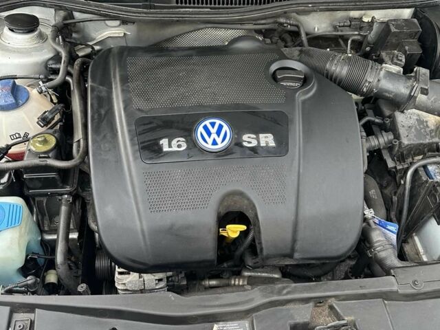 Сірий Фольксваген Гольф, об'ємом двигуна 1.6 л та пробігом 161 тис. км за 5100 $, фото 4 на Automoto.ua