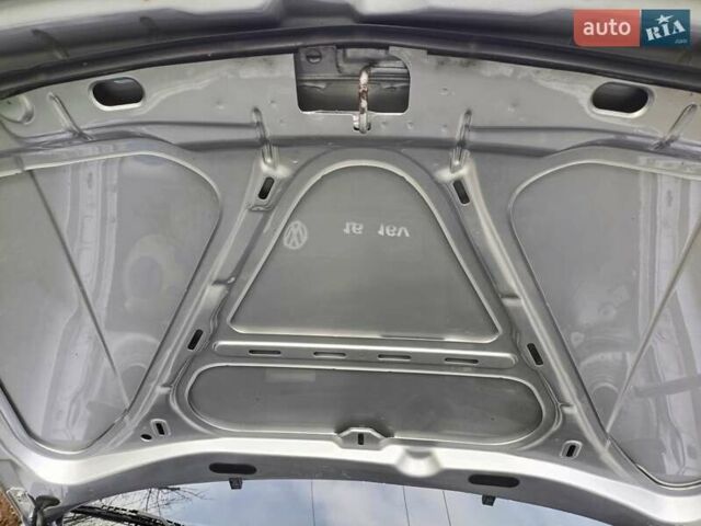 Серый Фольксваген Гольф, объемом двигателя 1.6 л и пробегом 177 тыс. км за 5000 $, фото 22 на Automoto.ua